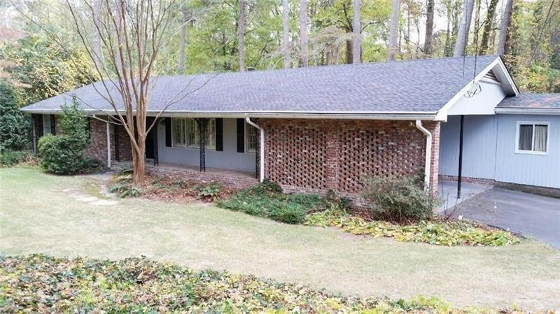 276 Colewood Way NW in Atlanta, GA - Building Photo