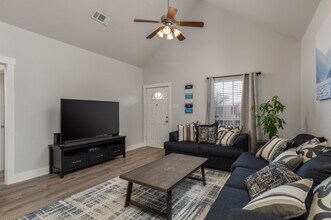 2801 Frazier Ave in Fort Worth, TX - Building Photo - Building Photo