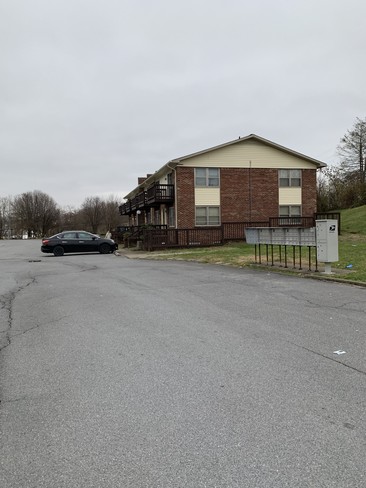 Bristol Downtown Plaza Apartments in Bristol, VA - Building Photo - Building Photo