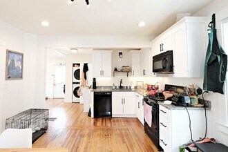 914 Montrose Ave in Charlottesville, VA - Building Photo - Building Photo