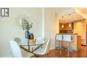 1925 Alberni St in Vancouver, BC - Building Photo - Building Photo