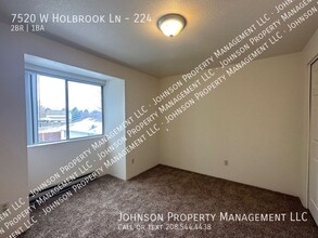 7520 W Holbrook Ln in Boise, ID - Building Photo - Building Photo