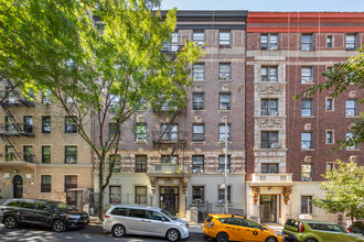 572 W 141st St in New York, NY - Foto de edificio - Primary Photo
