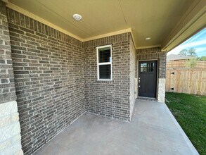 2035 Myrtle Oak Ct in Conroe, TX - Building Photo - Building Photo