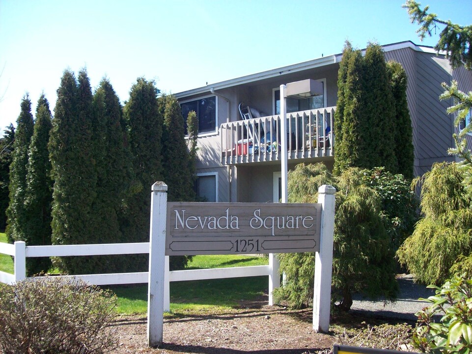 1251 Nevada St in Bellingham, WA - Building Photo