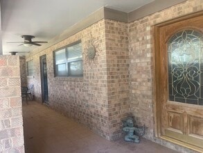 220 W Hillmont Rd in Odessa, TX - Building Photo - Building Photo