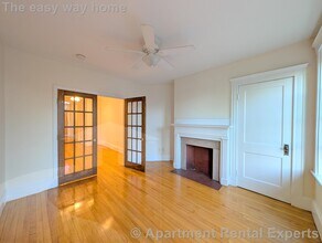 331 Harvard St, Unit #11 in Cambridge, MA - Foto de edificio - Building Photo