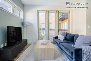 555 San Antonio Rd, Unit SI FL3-ID1421 in Mountain View, CA - Building Photo