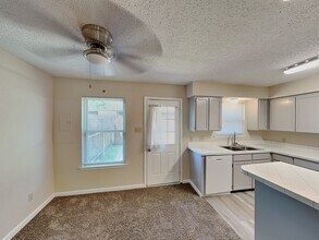 2716 McCart Ave in Fort Worth, TX - Building Photo - Building Photo