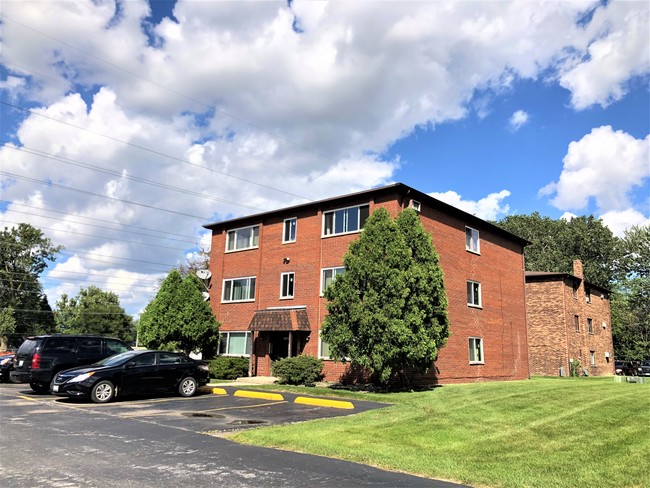 13951 Dori Ln in Crestwood, IL - Foto de edificio - Building Photo