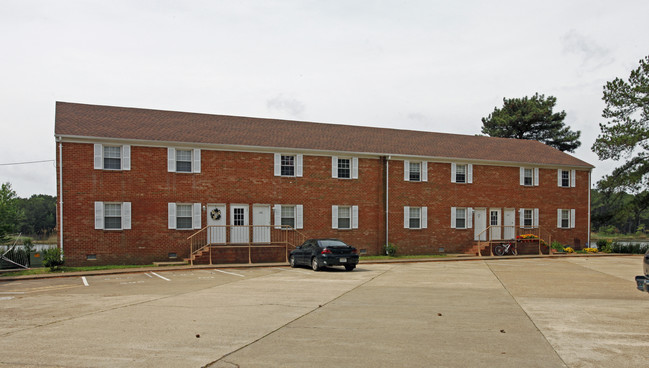 Executive Manor in Norfolk, VA - Foto de edificio - Building Photo