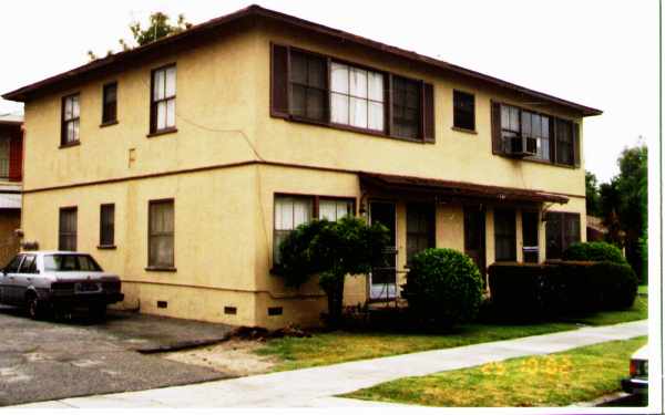 1480 E Chevy Chase Dr in Glendale, CA - Building Photo