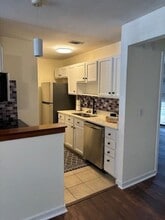 7945 Edgebrook Cir in North Charleston, SC - Building Photo - Building Photo