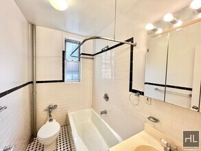 WEST 13 STREET in New York, NY - Building Photo - Building Photo