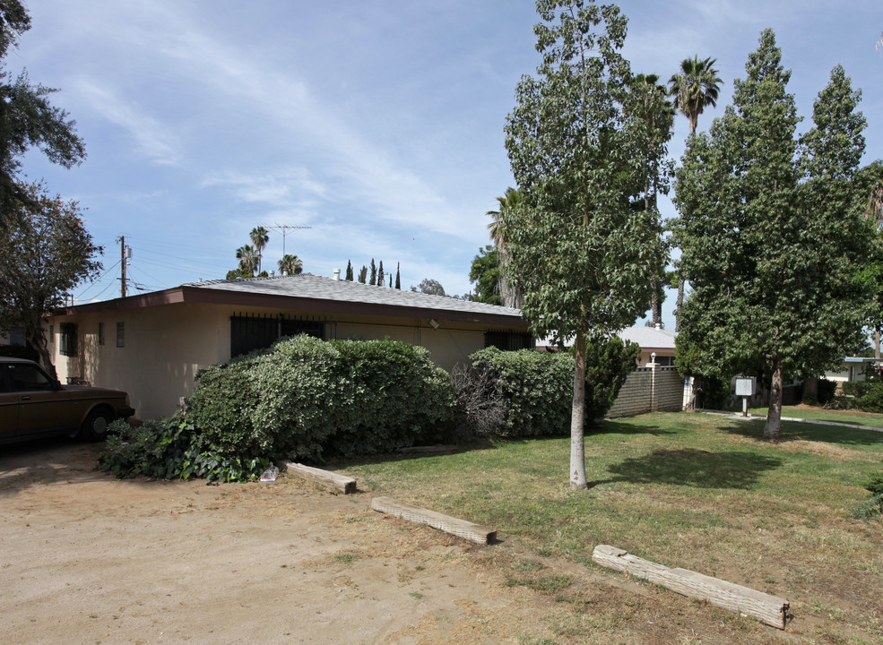 1152-1162 Villa St in Riverside, CA - Building Photo