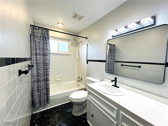 property at 424 Lee Rd