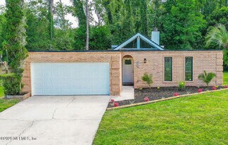 8618 Boxberry Ln in Jacksonville, FL - Building Photo