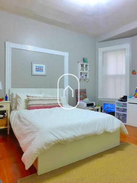 61 Hillside St in Boston, MA - Foto de edificio - Building Photo