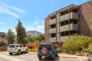 2227 Canyon Blvd in Boulder, CO - Building Photo