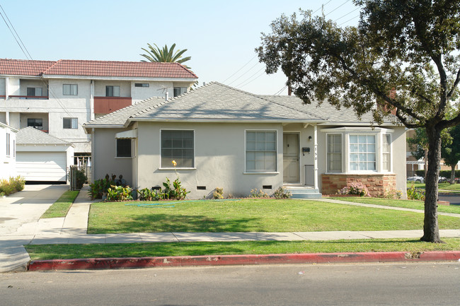 750 S Adams St in Glendale, CA - Building Photo - Building Photo