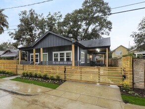 1209 Tabor St in Houston, TX - Building Photo - Building Photo