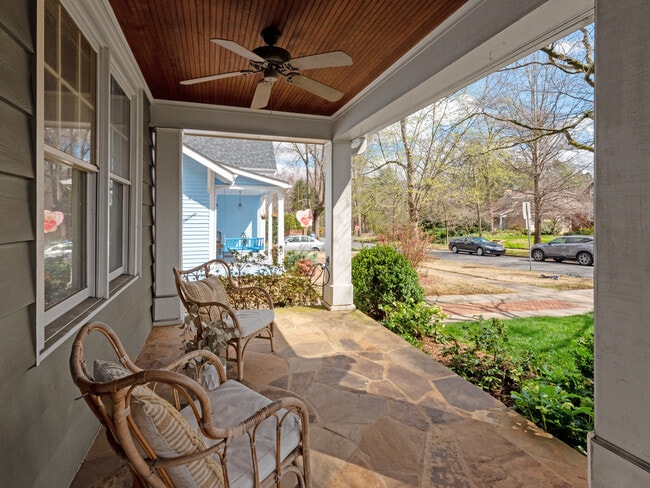 property at 1614 Park Rd