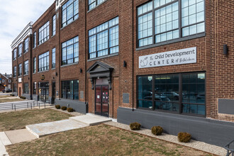 Laros Lofts in Bethlehem, PA - Foto de edificio - Building Photo