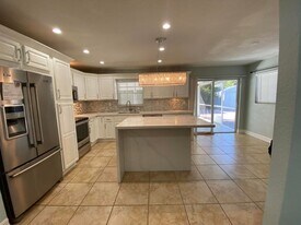 3436 Housatonic Dr in West Palm Beach, FL - Building Photo