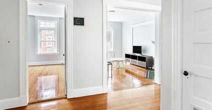 12 Strathmore Rd in Brookline, MA - Building Photo - Building Photo