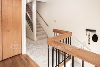 804 Fairways Dr in Oakmont, PA - Foto de edificio - Building Photo