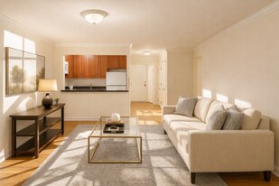 350 E 81st St in New York, NY - Building Photo