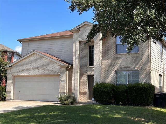 8225 French Quarter Ln in Fort Worth, TX - Building Photo