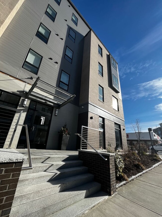 12 Everett St, Unit 501