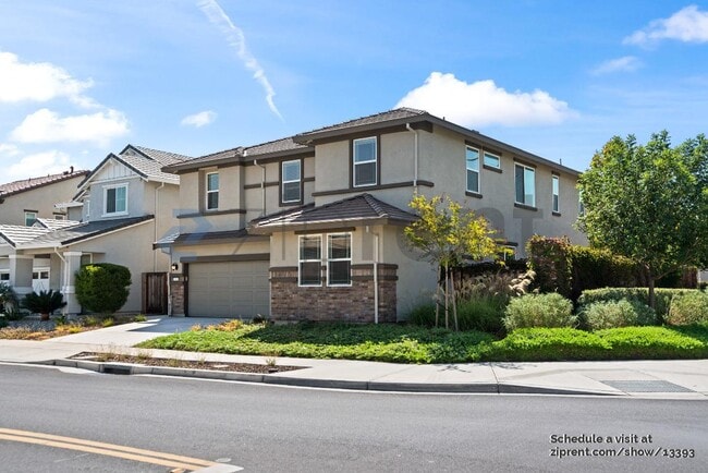 194 Wooley Creek Way in Brentwood, CA - Building Photo - Building Photo
