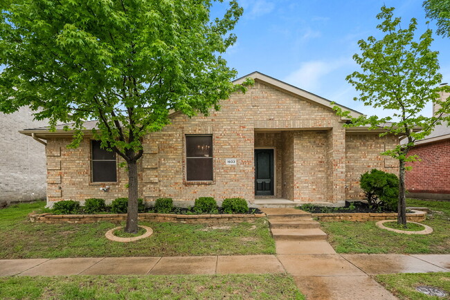 property at 1933 Indian Lilac Dr