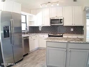 1012 N 6th St in Jacksonville Beach, FL - Building Photo - Building Photo