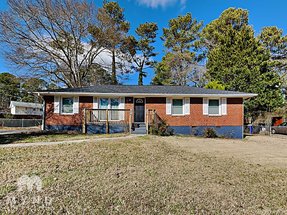 3233 Pioneer Trail in Marietta, GA - Building Photo