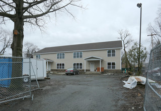 565 2nd Ave in Troy, NY - Foto de edificio - Building Photo