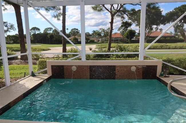 8189 Sandpiper Way in West Palm Beach, FL - Building Photo - Building Photo