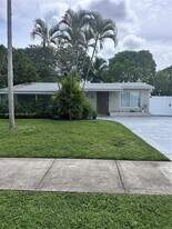 6180 SW 42nd Ct in Davie, FL - Building Photo