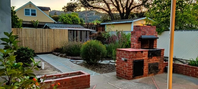 163 Deepstone Dr in San Rafael, CA - Building Photo - Building Photo