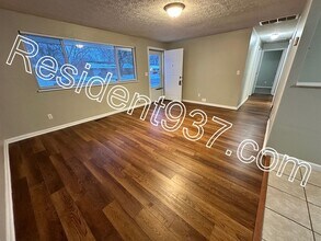 5189 Harshmanville Rd in Huber Heights, OH - Building Photo - Building Photo