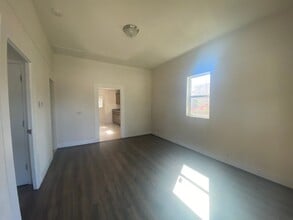 429 Florinda St in Hanford, CA - Building Photo - Building Photo