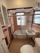12 Alexander Ave, Unit 1 in Medford, MA - Building Photo - Building Photo