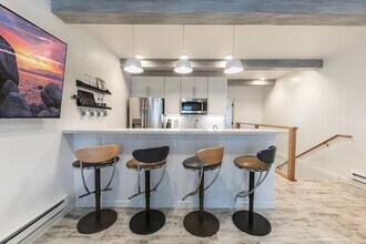 989 Tahoe Blvd in Incline Village, NV - Building Photo - Building Photo