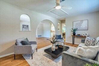 3103 Steck Ave in Austin, TX - Building Photo - Building Photo