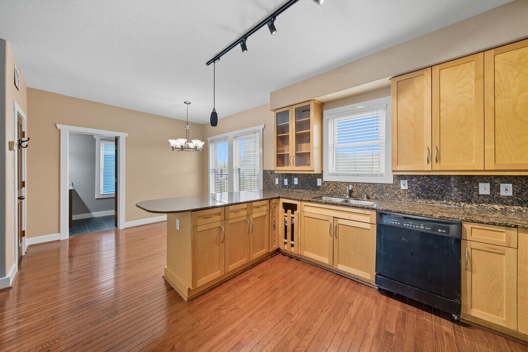 3015 Chenevert St in Houston, TX - Building Photo