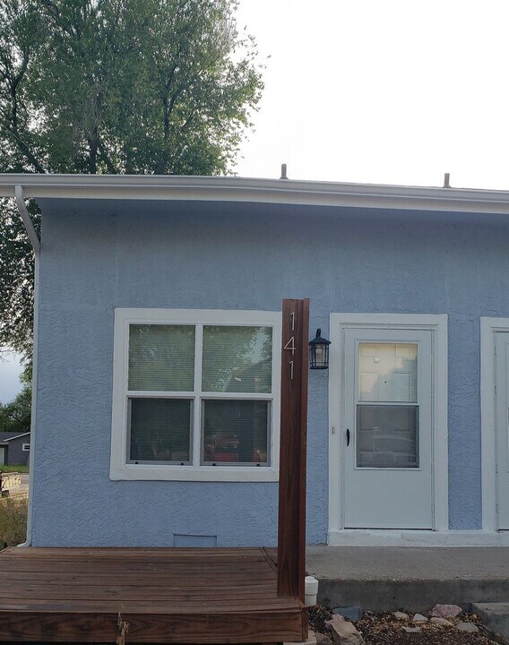 141 Wellington St in Fountain, CO - Foto de edificio