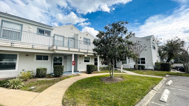 property at 2536 Woodgate Blvd