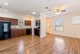 4601 Best Way in Austin, TX - Building Photo - Building Photo